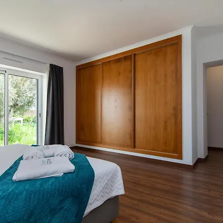 D13 - Eiras Velhas House In *