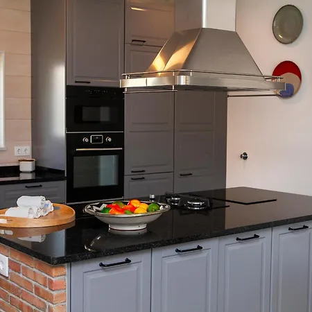 Villa D13 - Eiras Velhas House In