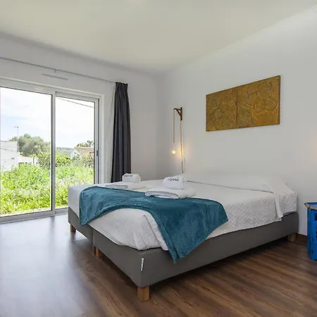 Villa D13 - Eiras Velhas House In